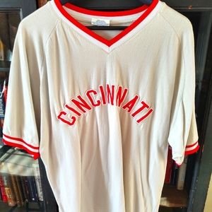 Steve & Barry's shirt - Cincinnati Reds baseball